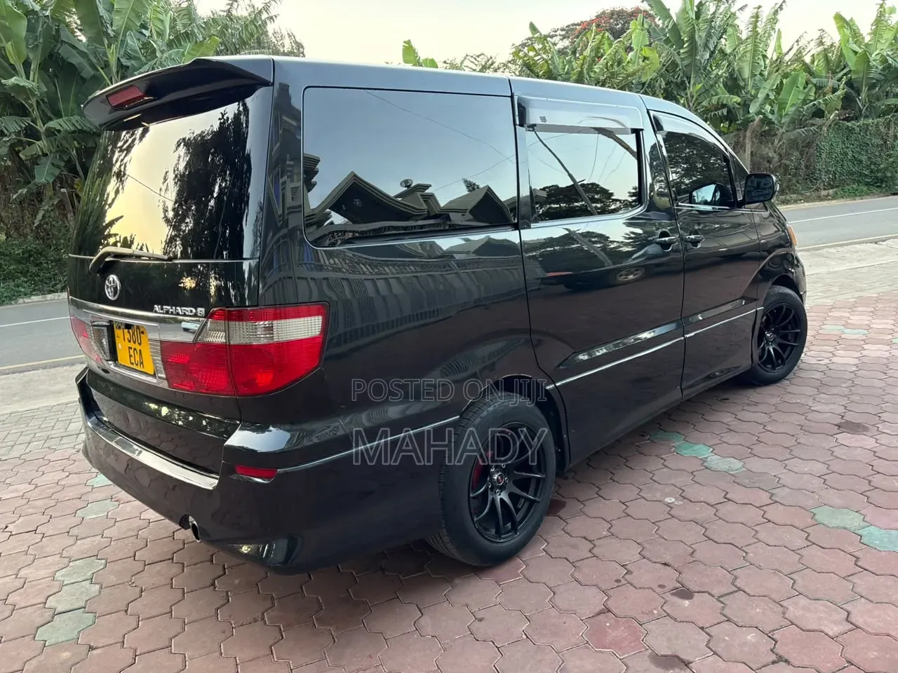 Toyota Alphard 2004 Black