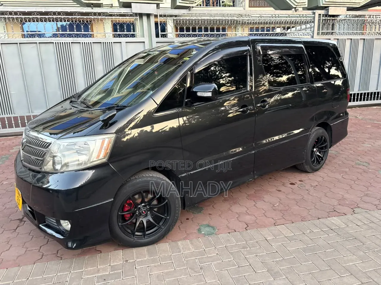 Toyota Alphard 2004 Black