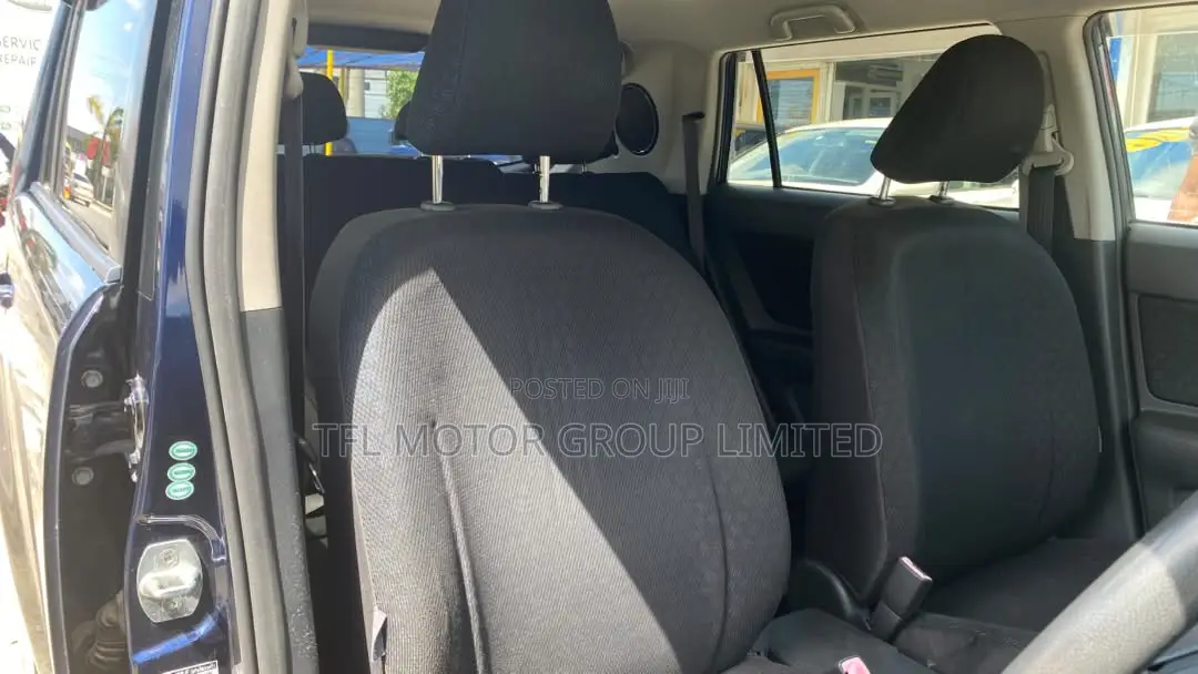 Toyota Rumion 2021 Blue