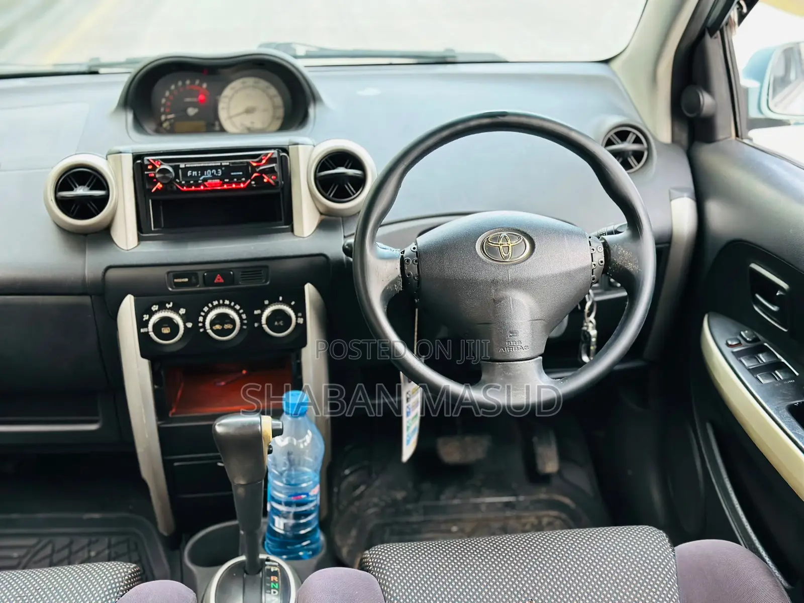 Toyota IST 2004 Burgundy