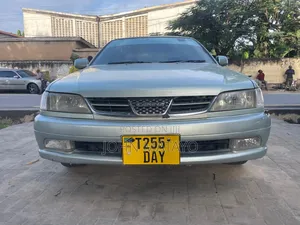 Toyota Carina 2001 Silver