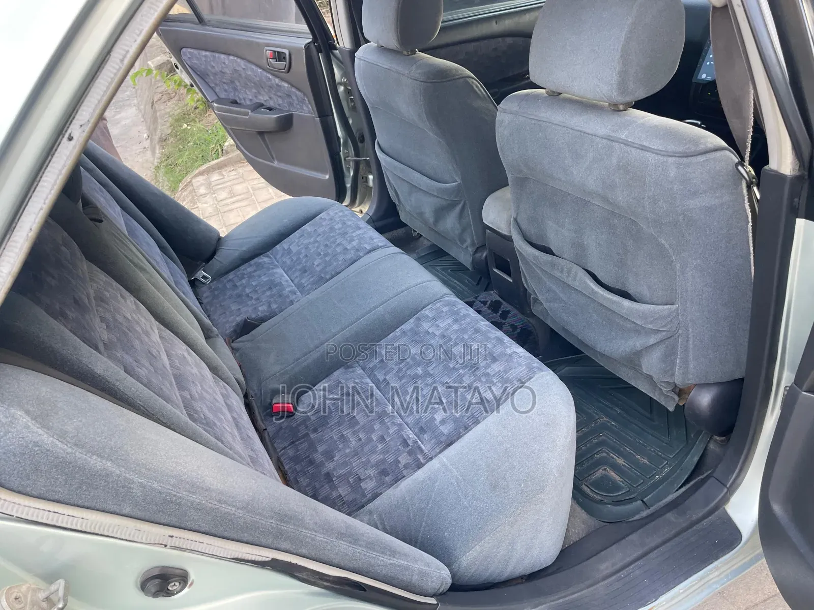 Toyota Carina 2001 Silver