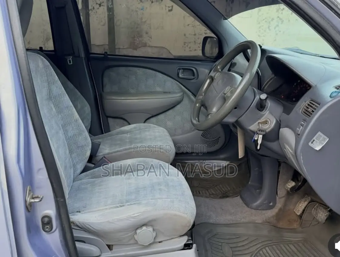 Toyota Raum 1.5 AWD 2001 Purple