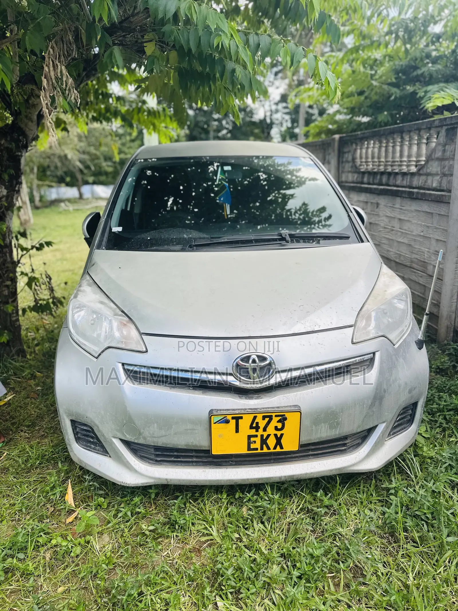 Toyota Ractis 2012 Silver