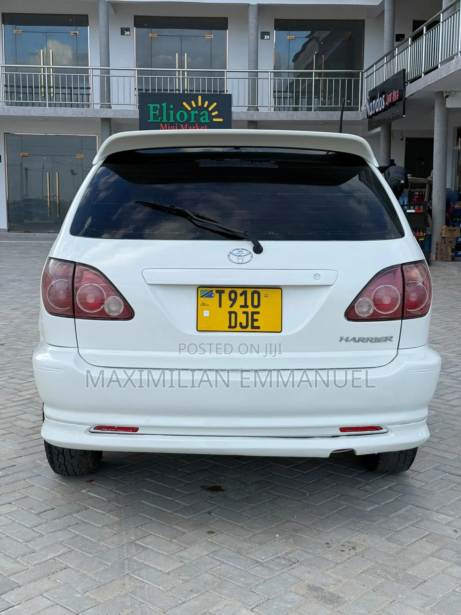 Toyota Harrier 2006 White
