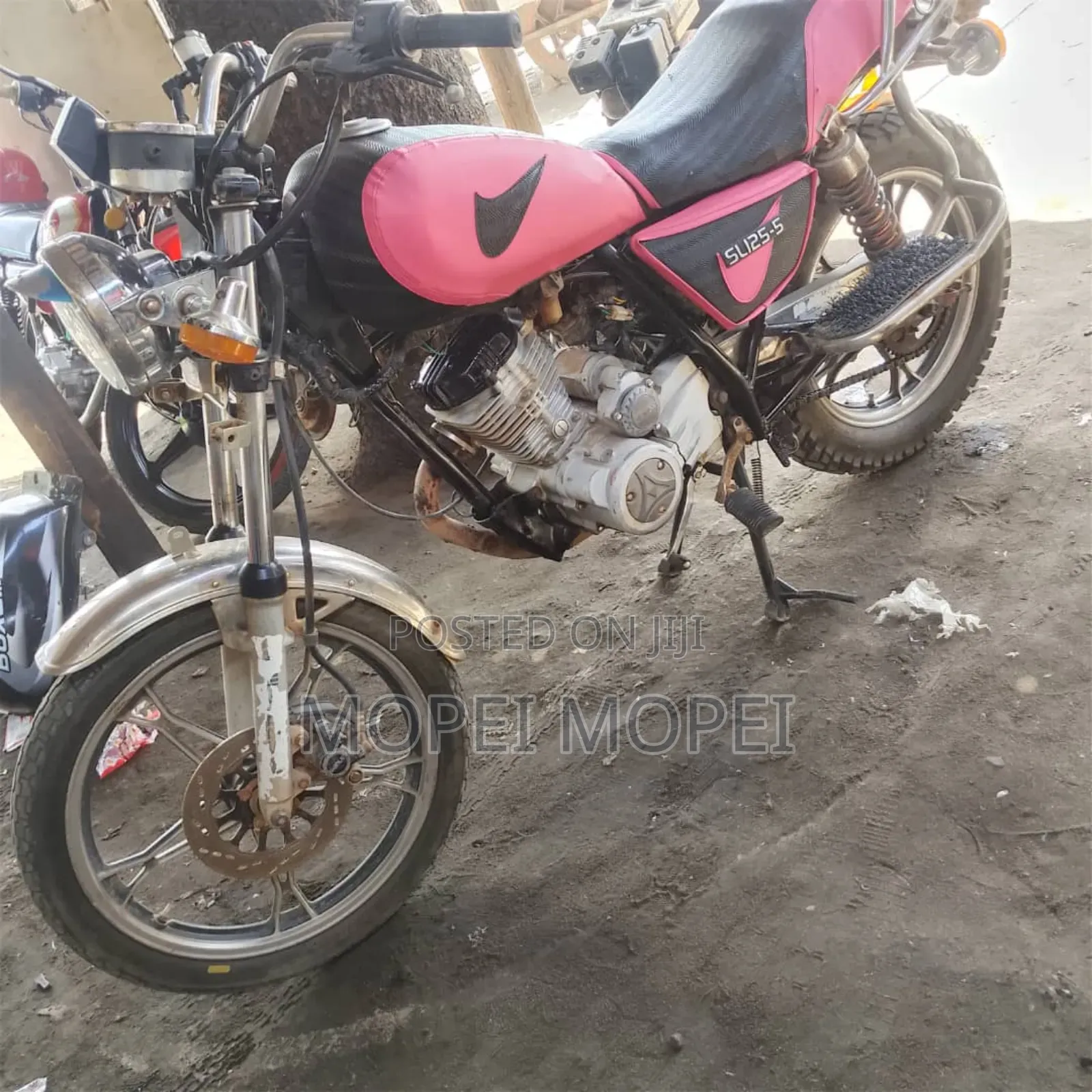 Hyosung 2021 Red