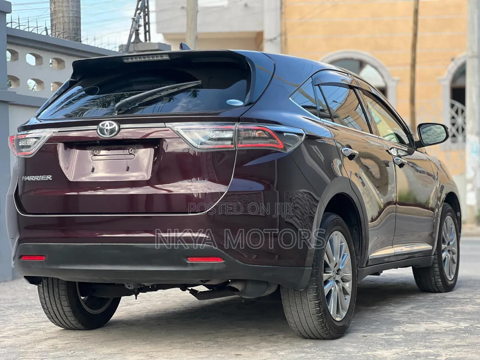 Toyota Harrier 2016 Maroon