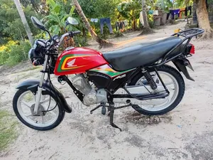 Honda XL 125 2025 Red