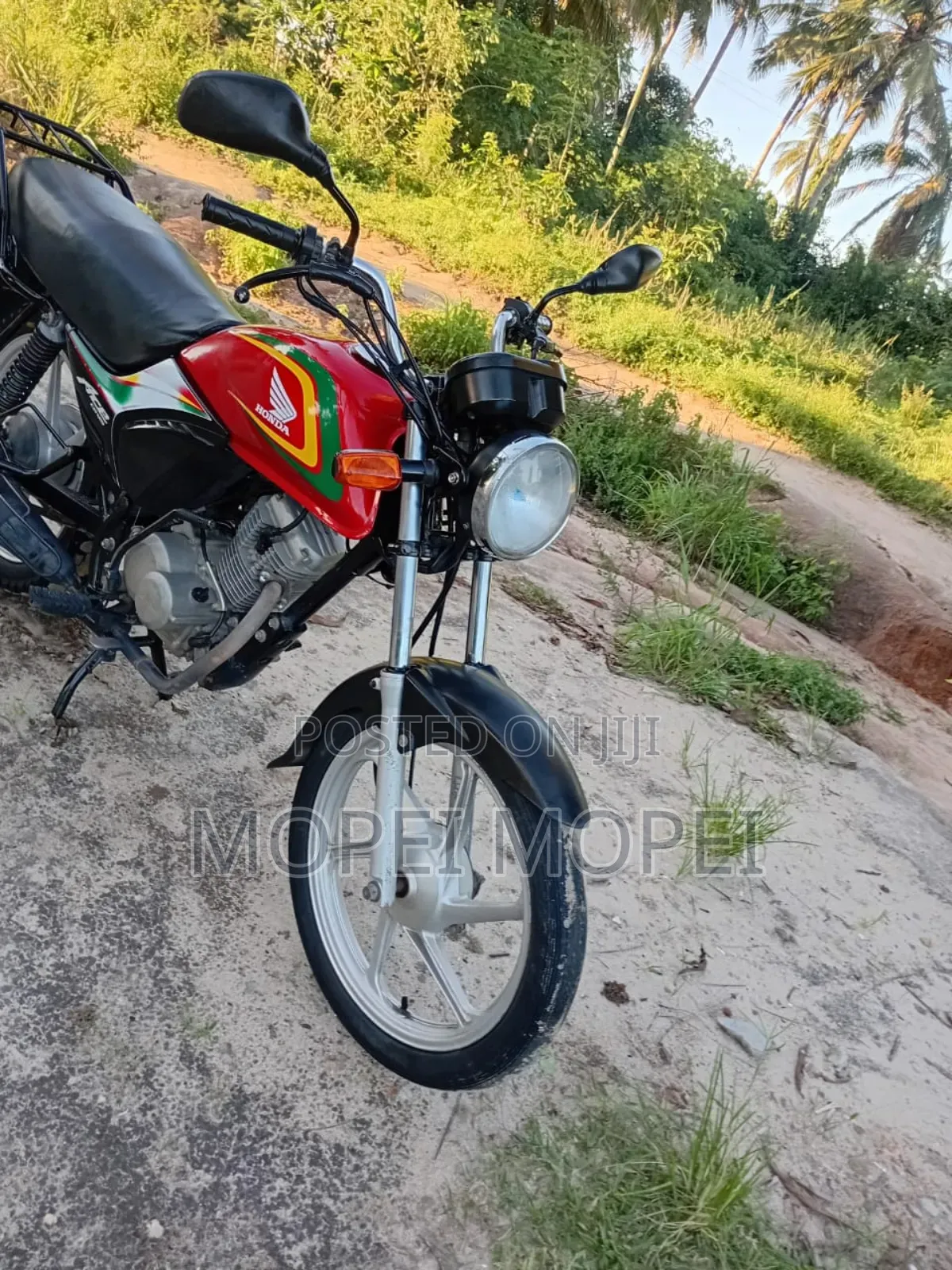 Honda XL 125 2025 Red