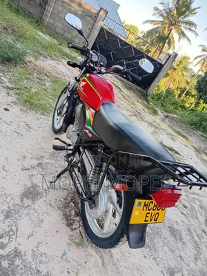 Honda XL 125 2025 Red