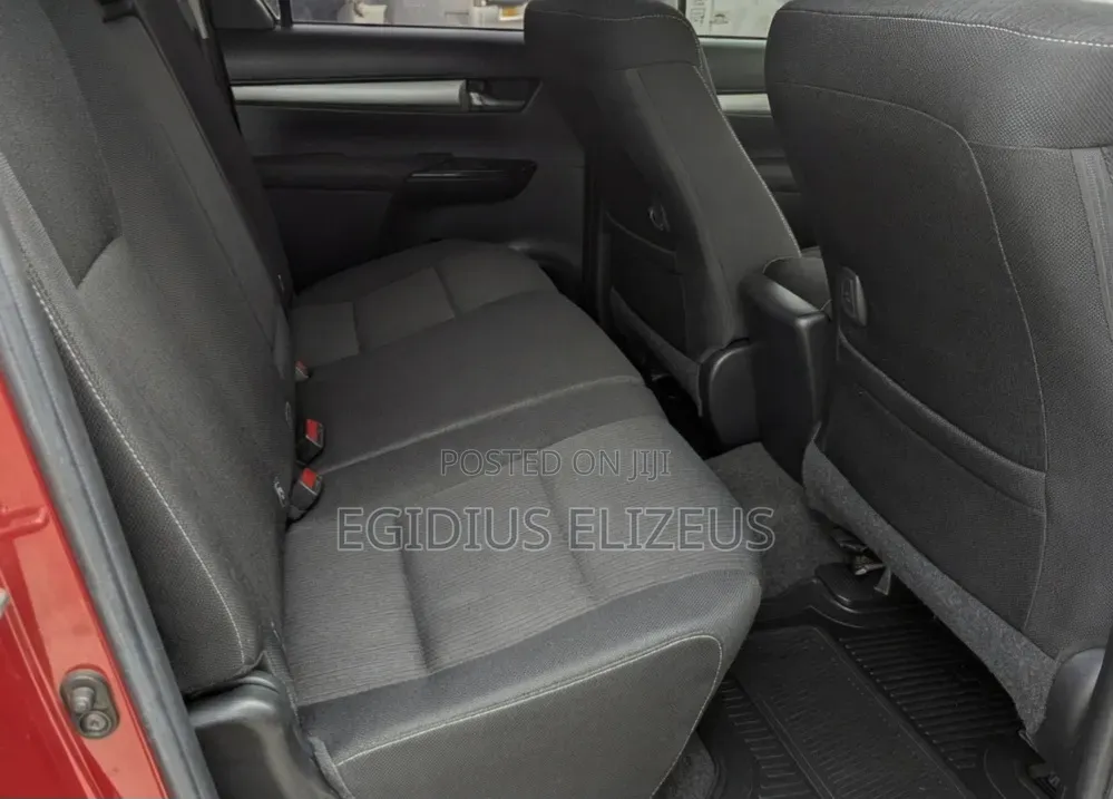 Toyota Hilux 2018 Red