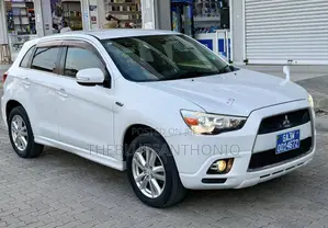 Mitsubishi RVR 2.0 2011 White