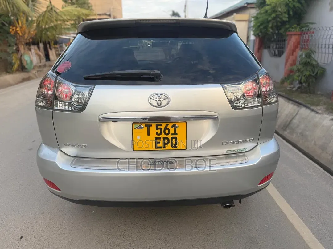 Toyota Harrier 2006 Silver