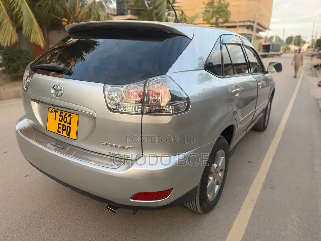 Toyota Harrier 2006 Silver