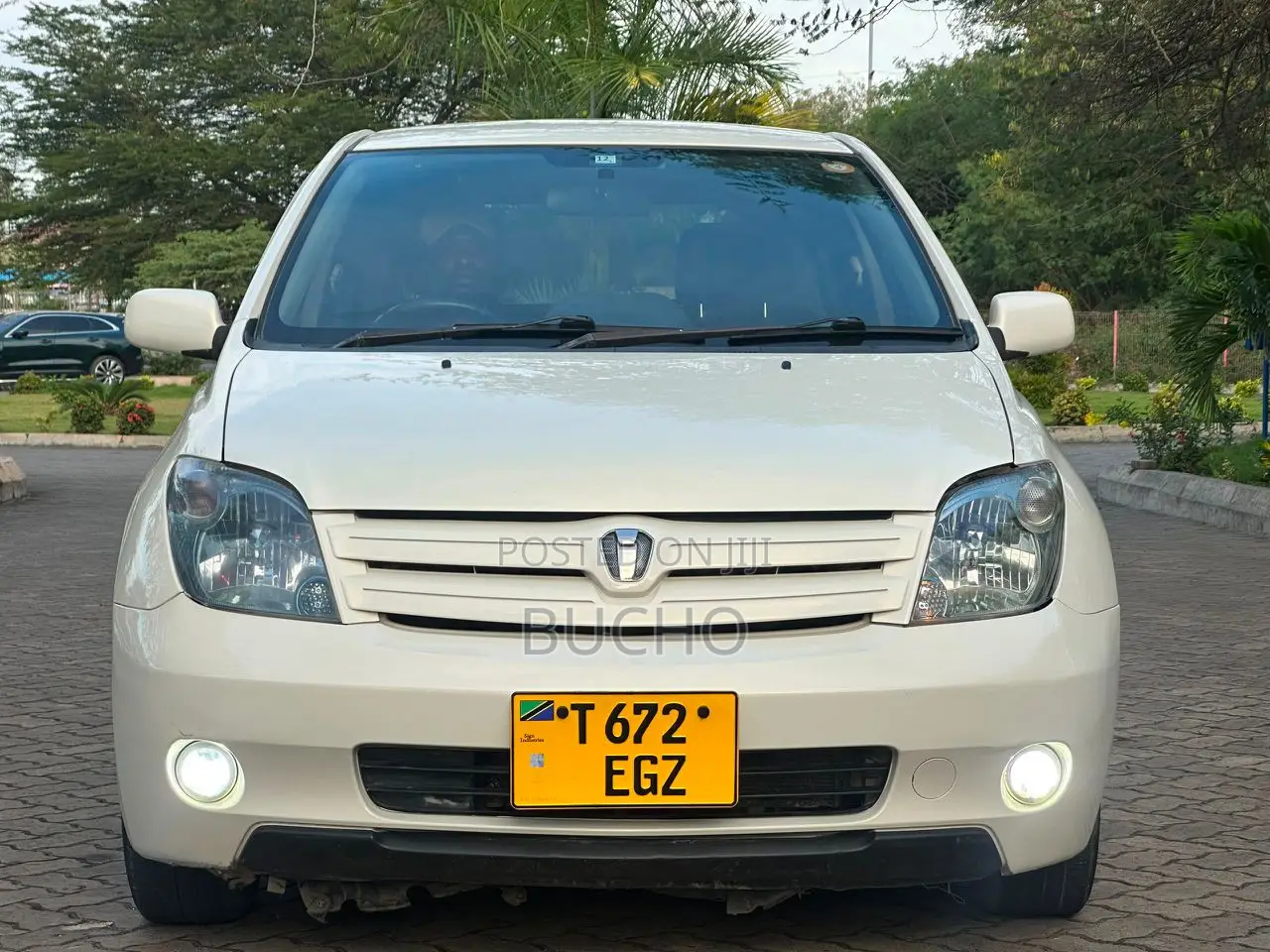 Toyota IST 2004 White