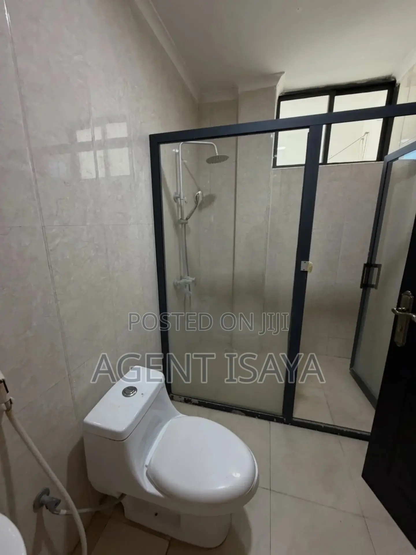Furnished 2bdrm Apartment in Oyster Bay for rent