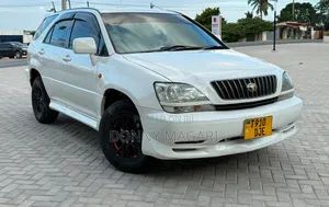Toyota Harrier 2004 White