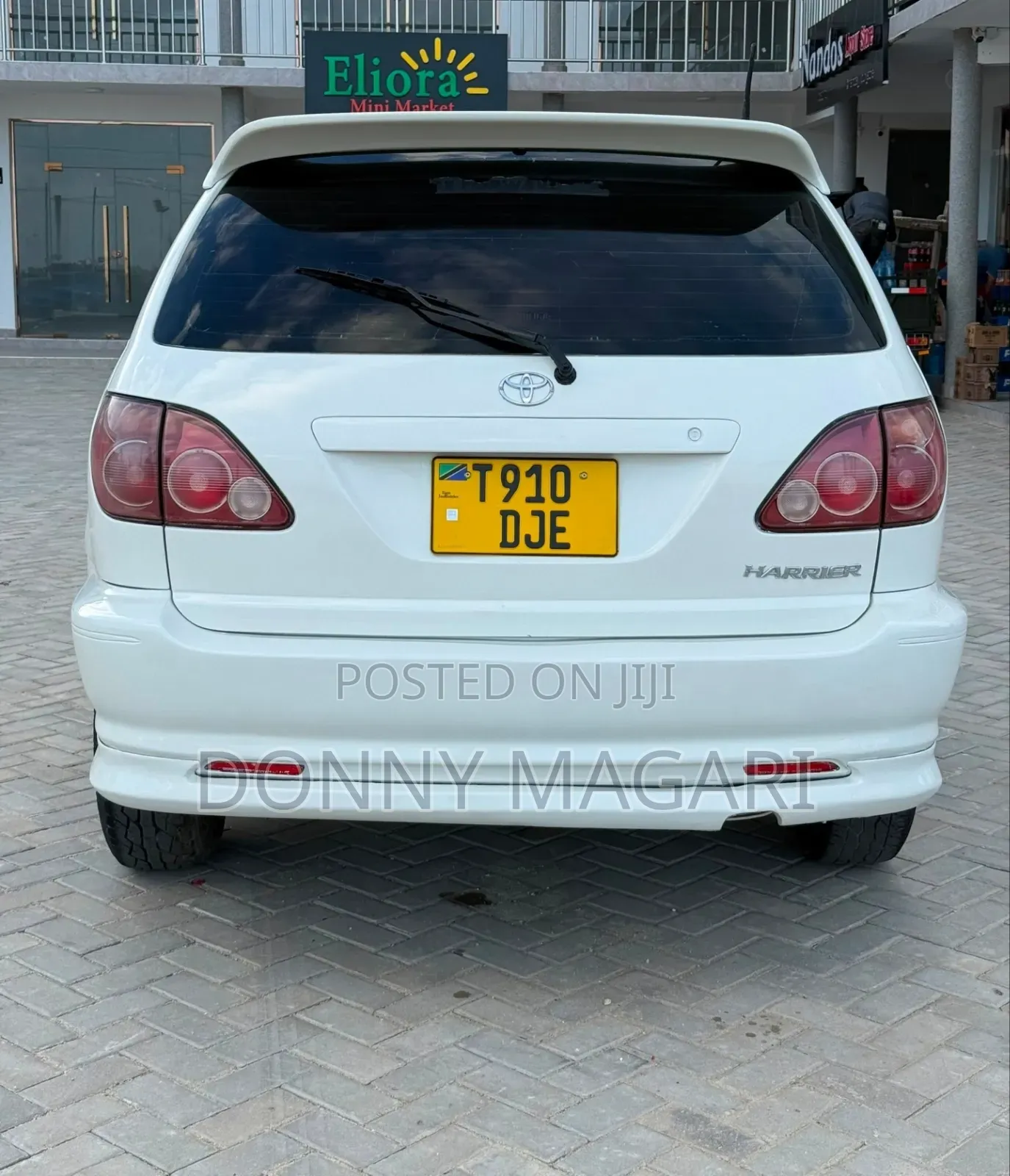 Toyota Harrier 2004 White