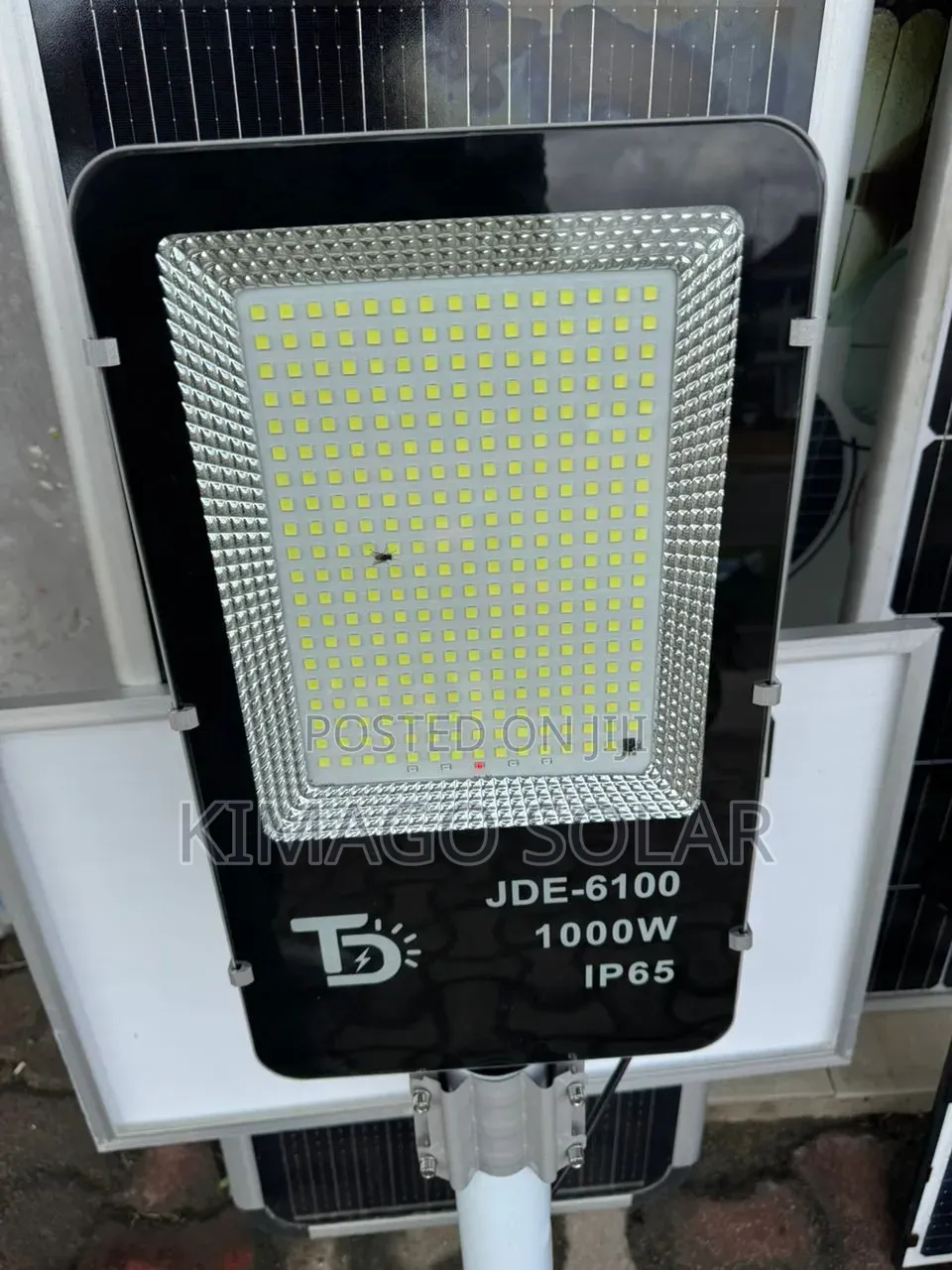 Taa Ya Solar 1000w Mulika Soko, Yard Na Viwanja Kwa Usalama