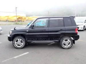 Mitsubishi Pajero IO 2004 Black