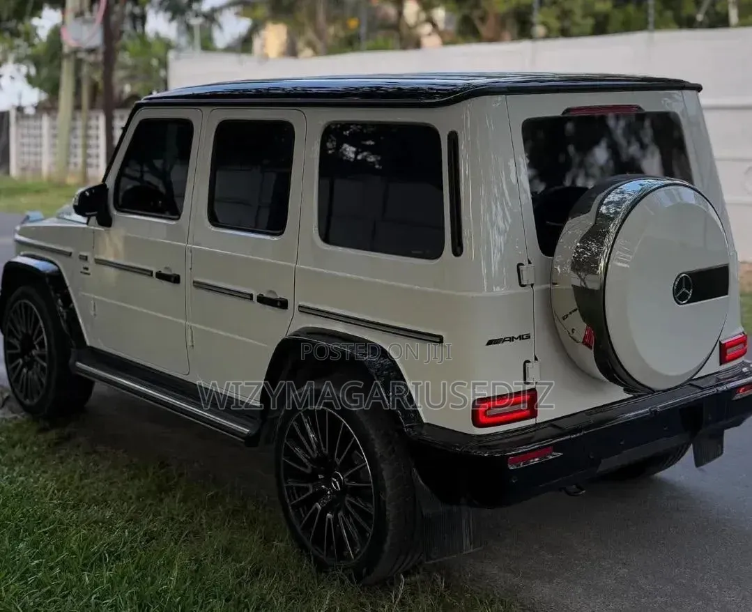 Mercedes-Benz G-Class 2021 White