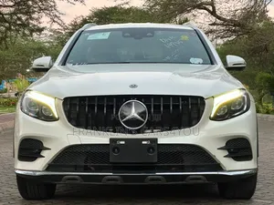 Mercedes-Benz GLC-Class 2017 White