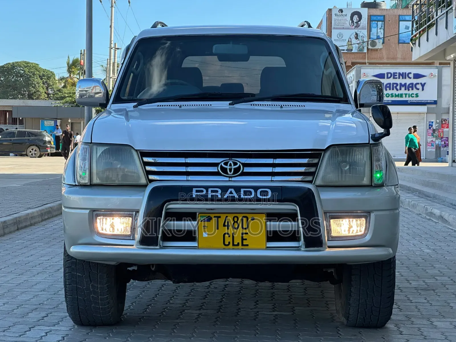 Toyota Land Cruiser Prado 2001 White