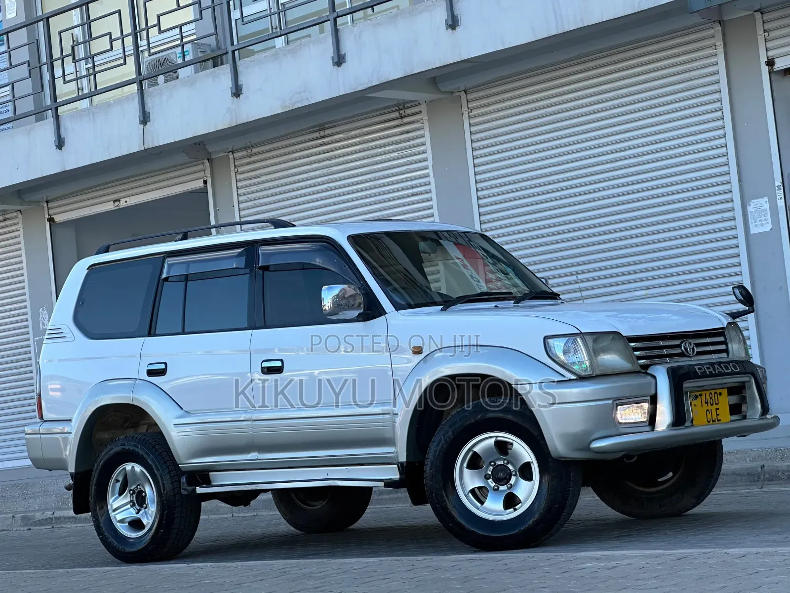 Toyota Land Cruiser Prado 2001 White