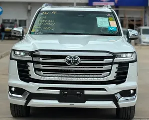 New Toyota Land Cruiser 2025 Off white