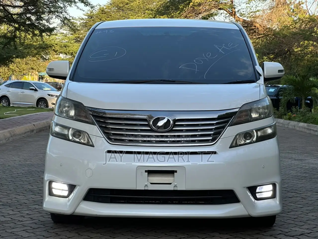 Toyota Vellfire 2008 White