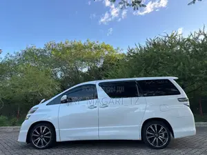 Toyota Vellfire 2008 White