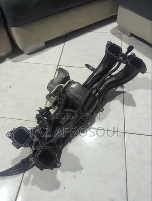 Subaru Forester Sj5 Intake Manifold + Throttle Body