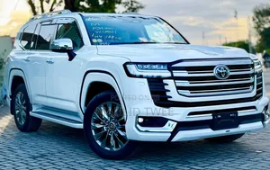 New Toyota Land Cruiser 2025 White