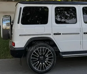 Mercedes-Benz G-Class 2021 White