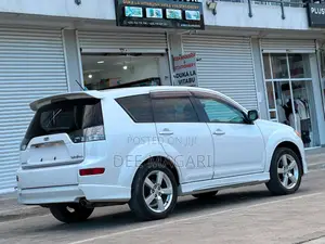 Mitsubishi Outlander 2007 White