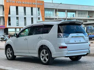 Mitsubishi Outlander 2007 White
