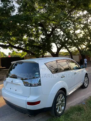 Mitsubishi Outlander 2007 Off white