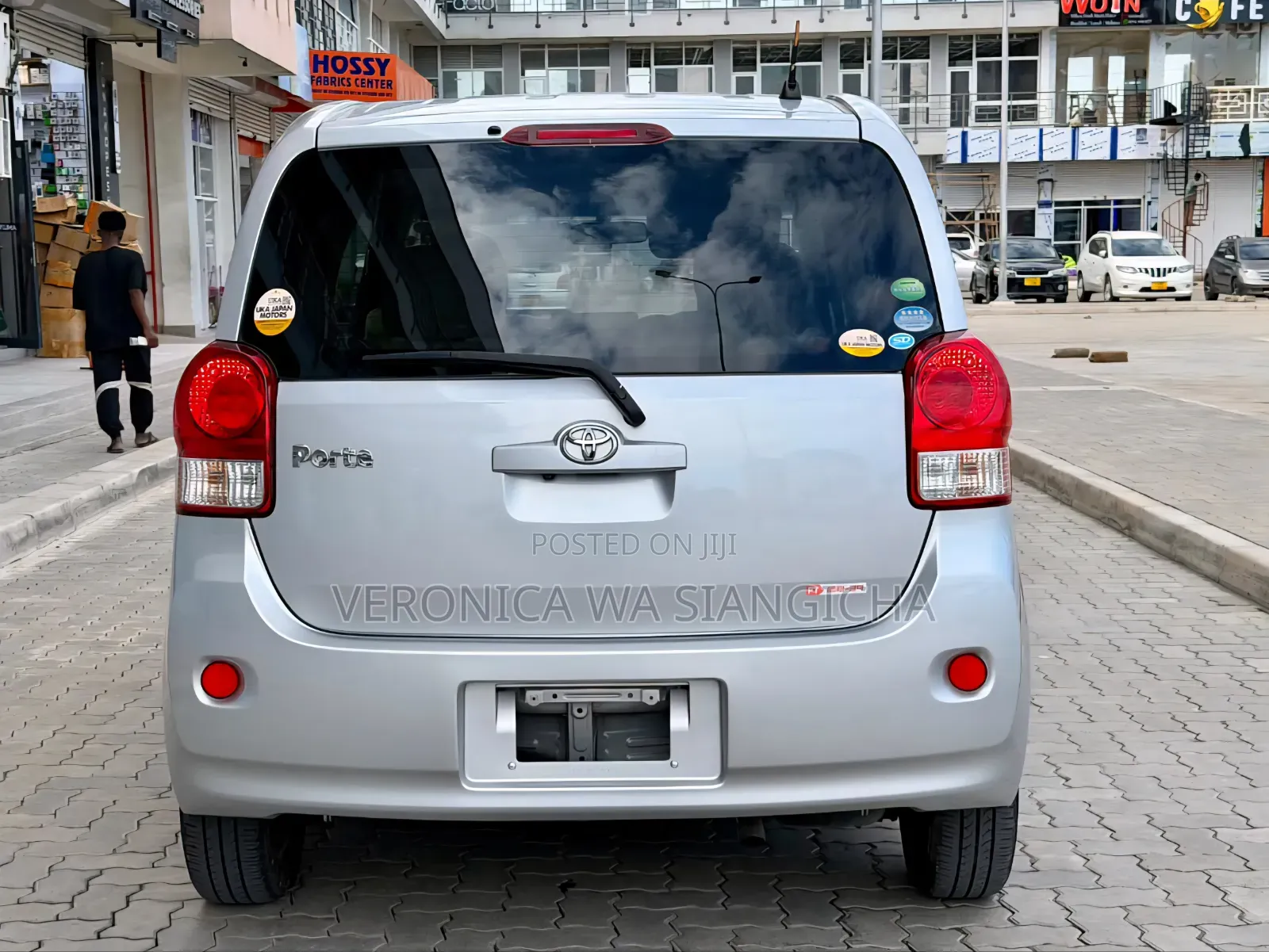 Toyota Porte 2012 Silver