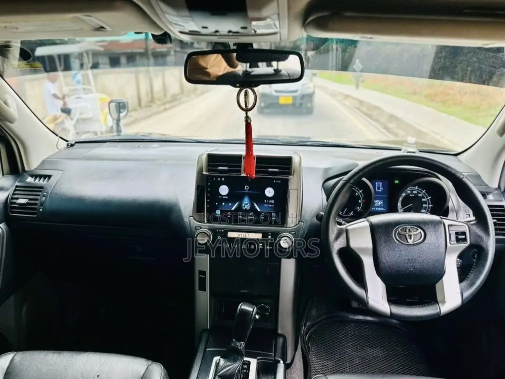 Toyota Land Cruiser Prado 2012 Black