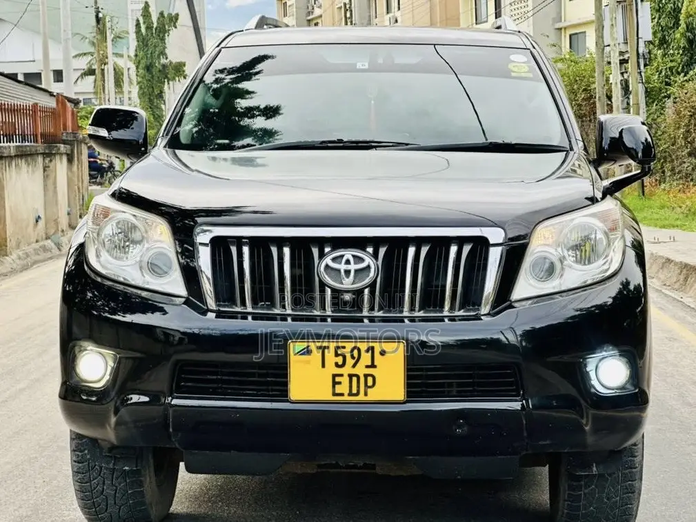 Toyota Land Cruiser Prado 2012 Black