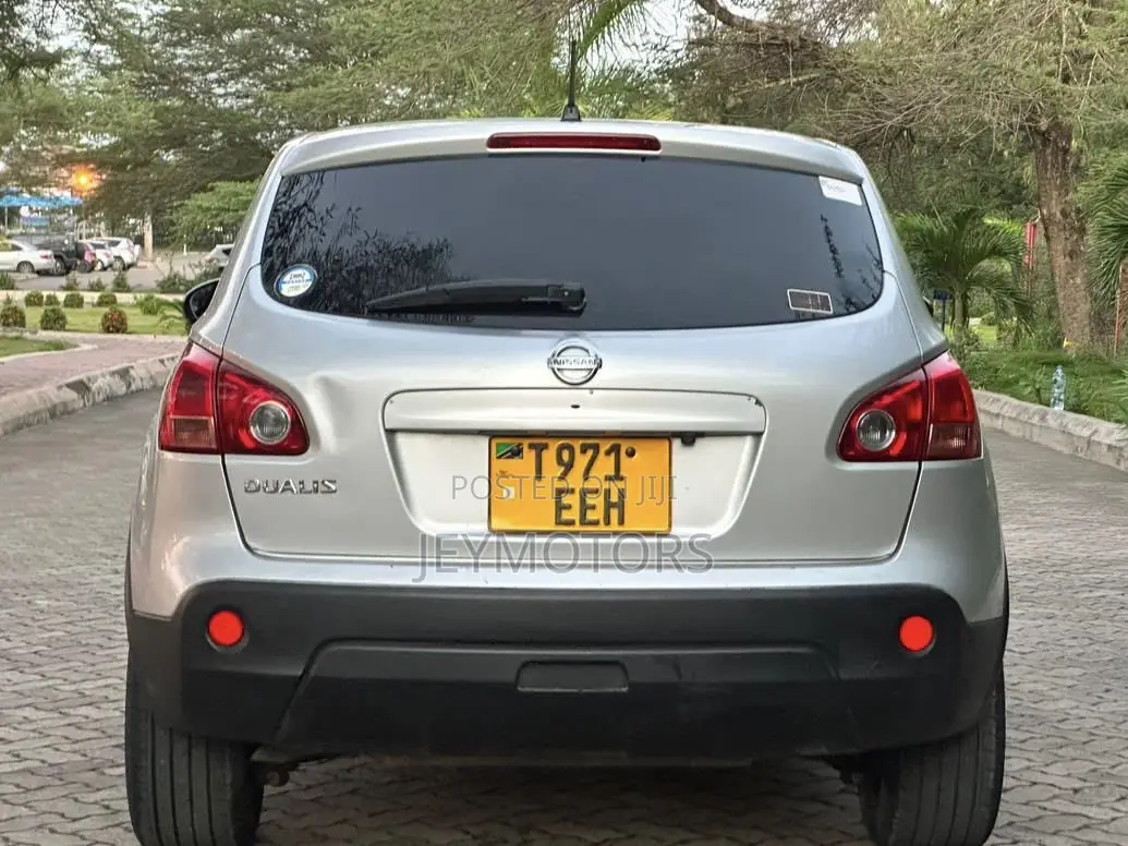 Nissan Dualis 2010 Silver