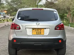 Nissan Dualis 2010 Silver