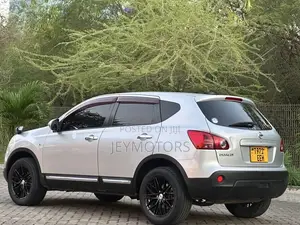 Nissan Dualis 2010 Silver