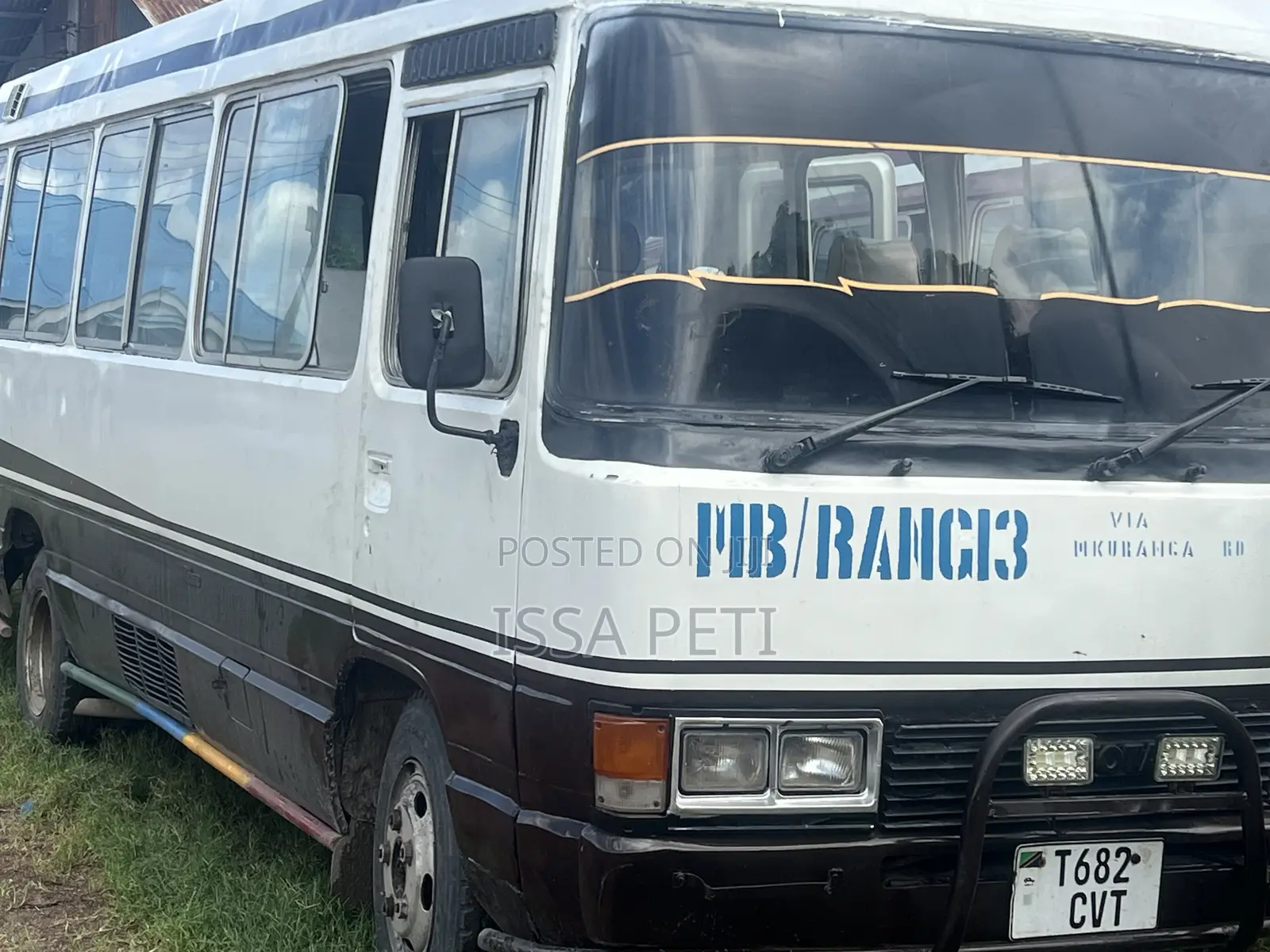 Toyota Coaster 1991 Red