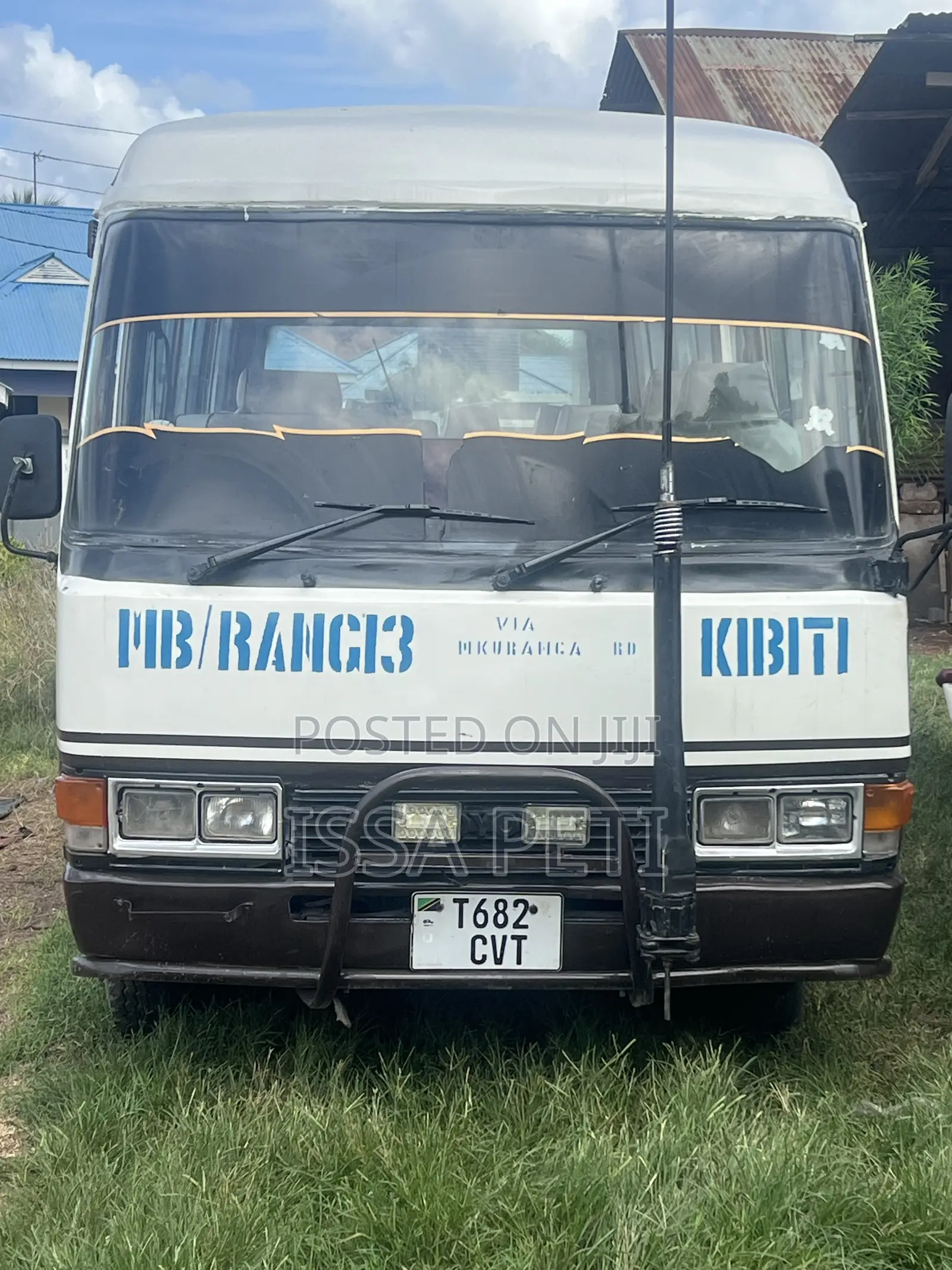Toyota Coaster 1991 Red