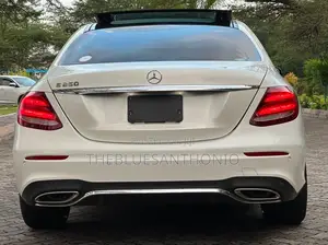 Mercedes-Benz E200 2017 White