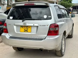 Toyota Kluger 2008 Silver