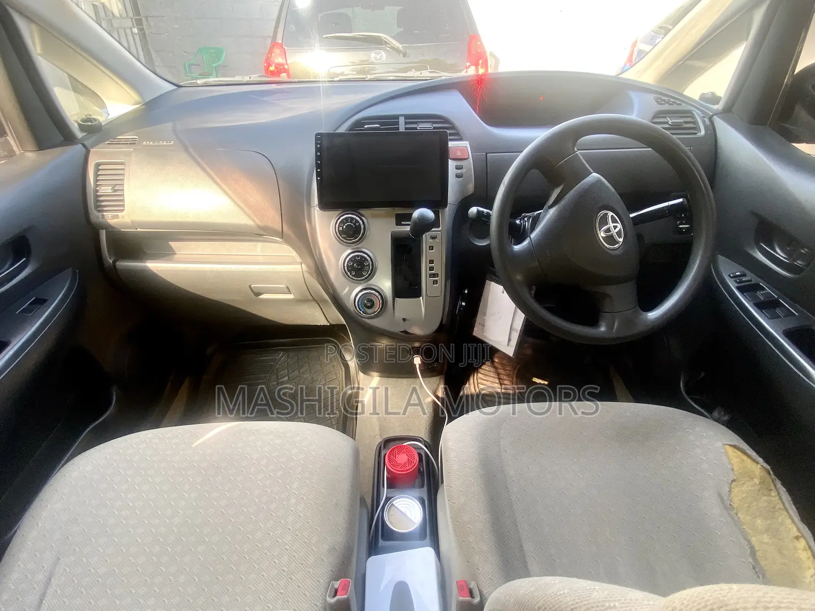 Toyota Ractis 2005 Gray
