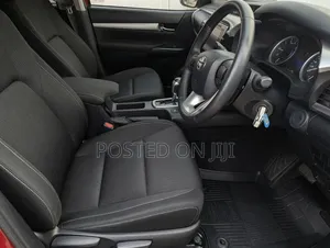 Toyota Hilux 2018 Red