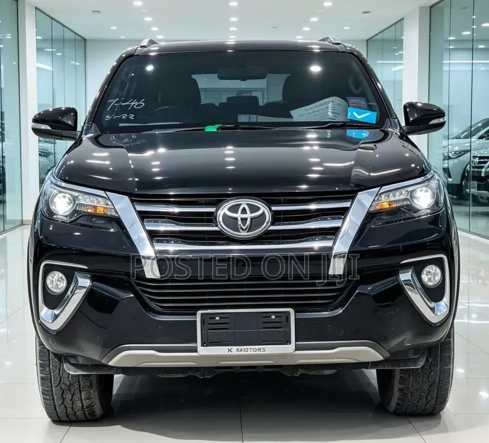 Toyota Fortuner 2017 Black
